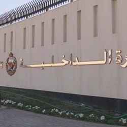“معايير إنسانية” يفضح الغطرسة والغرور والوعود الكاذبة