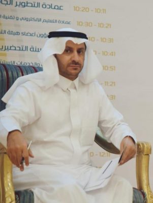 مدير جامعة الباحة يجدد تكليف ابو راس عميداً لكلية الآداب والعلوم الانسانية
