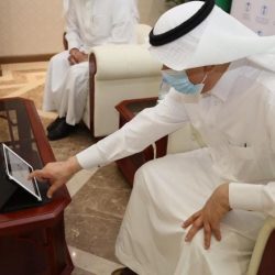 معالي رئيس جامعة الباحة يشهد توقيع 12 عقدًا لبرامج بحثية بالجامعة