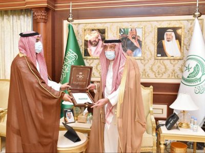 سمو أمير منطقة جازان يدشن حملة التوعية بسرطان الثدي 2020