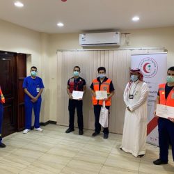 حريق هائل يلتهم جبل “عمد” ببلاد ثقيف منذ ظهر أمس الأربعاء
