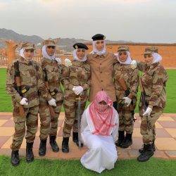 السديس وقيادات شؤون الحرمين يتشرفون بالمشاركة في أعمال تطييب الكعبة الشريفة