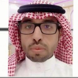 وطني يا أكبرَ زَحْمَةِ شَرَفٍ وفَخْرٍ يَمْلَؤُ التاريخ 