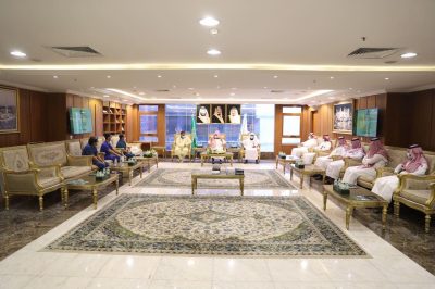 السديس يستقبل الفريق الصحي المشارك في مبادرة فحصك دليل وعيك