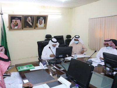 محافظ الطوال يرأس اجتماع المجلس المحلي للمحافظة الطوال