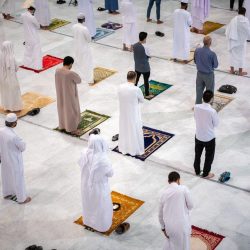المصلون في المسجد الحرام مشاعر لا تصفها الكلمات وعظيم شكر للملك وولي عهده المصلون في المسجد الحرام مشاعر لا تصفها الكلمات وعظيم شكر للملك وولي عهده
