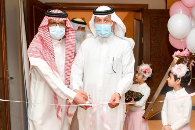 افتتاح معرض “اكتوبر الوردي” للفن التشكيلي بتبوك