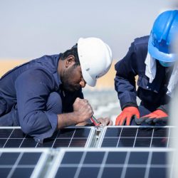 ولي العهد يتلقى تهنئة رئيس الوزراء البريطاني بنجاح قمة العشرين