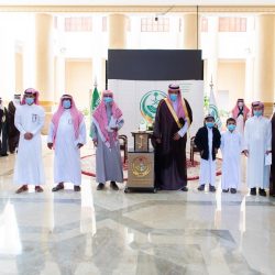 أمير تبوك يطلع على تقرير عن حملة شواطئنا نحميها