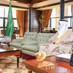 ” النموذجي ” بعد الأربعة استراحة ومكتسبات متعددة