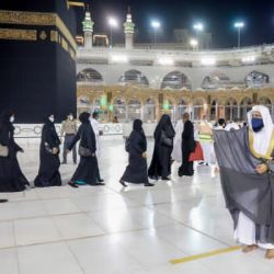 تعقيم 100 كتاب بمكتبة الحرم المكي الشريف كل 8 ساعات