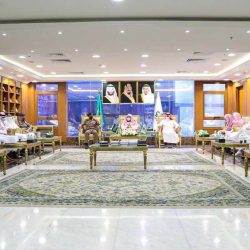 الملك سلمان وولي العهد يعزيان رئيس باكستان في وفاة رئيس الوزراء الأسبق
