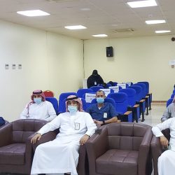 سمو نائب أمير منطقة جازان ينقل تعازي القيادة لذوي الشهيد الرقيب الحريصي