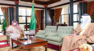 أمير تبوك يطلع على تقرير عن آخر استعدادات الشؤون الصحية بالمنطقة لاستقبال لقاح فيروس كورونا