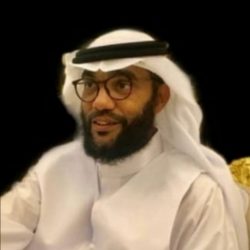زهورٌ على رفوف الانتظار