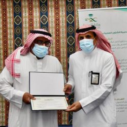 سمو أمير منطقة جازان يعزي ذوي وأسرتي خمج والعثاثي