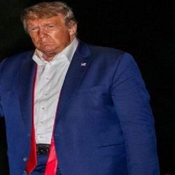 ترامب يدعو لتغليب المصلحة العليا لأمريكا وتجاوز الانفعالات اللحظية