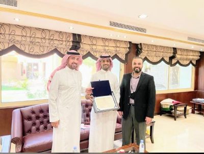 رئيس مجلس إدارة شركة المطاحن في أبها يكرم المهندس عادل حسين سك