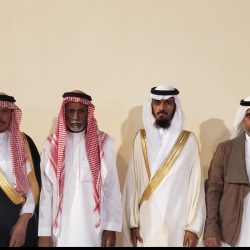 سمو الأمير محمد بن عبدالعزيز يعزي بوفاة الأديب والشاعر أحمد الحربي -رحمه الله-