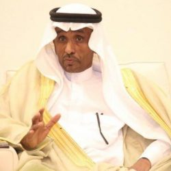 قائد رواد كشافة الطائف يقلد باطوق وسام الإبداع