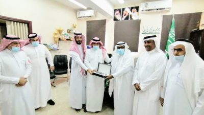ثانوية السليل بمحافظة ضمد تكرم الطالب المهند محمد مشهور
