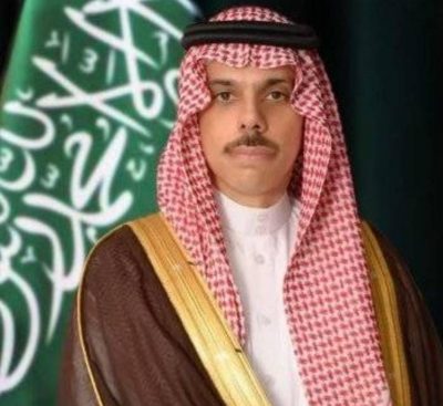 وزير الخارجية يبحث مع دومينيك راب المستجدات الإقليمية والدولية