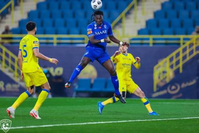 النصر ينجح بخطف النقاط الثمينة من الهلال