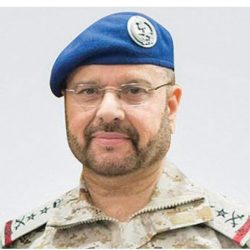 تداول مقطع فيديو يوثق اعتداء شخص على امرأة أمام ابنتها الصغيرة وأخذ ما بحوزتها