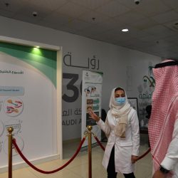 الشيخ السديس يدشن مشروع تركيب 74 شاشة رقمية في المسجد الحرام الشيخ السديس يدشن مشروع تركيب 74 شاشة رقمية في المسجد الحرام