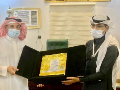 جمعية روافد جازن التطوعية تكرم مؤسسة بن محفوظ الأهلية