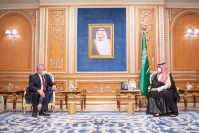 ولي العهد يلتقي المبعوث الروسي لشؤون التسوية السورية