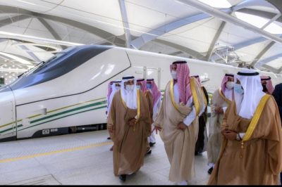 أمير المدينة المنورة يشهد استئناف رحلات قطار الحرمين