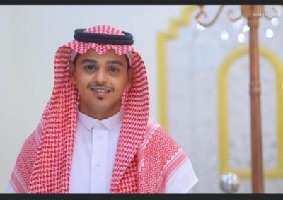 رياض ” يضئ منزل “ البحري”