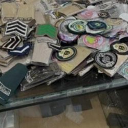سمو الأمير محمد بن ناصر يلتقي بمشايخ وأهالي محافظة صامطة ويبحث احتياجاتهم الخدمية