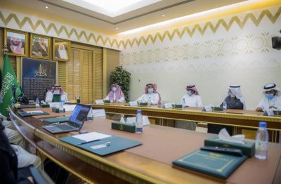 أمير القصيم يستقبل الرئيس التنفيذي لهيئة المكتبات