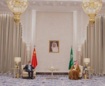 سمو ولي العهد يجتمع مع وزير خارجية الصين ويبحثان مجالات التعاون الثنائي