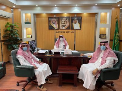 الكرناف مدير إدارة الإشراف على توظيف العمالة في زيارة لمكتب عمل الجبيل