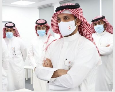 العويسي يزور غرفة عمليات الهلال الأحمر بالرياض