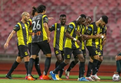 الاتحاد السعودي يهزم الشباب ويشعل المنافسة على الصدارة