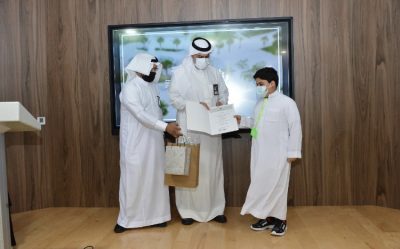 جامعة الإمام عبد الرحمن بن فيصل وجمعية “بناء” تحتفلان بتخريج 17 طالبا يتيما من برنامج تدريبي في الحاسب