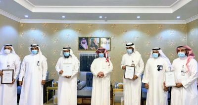 محافظ ضمد يكرم الفائزين من مكتب التعليم في مسابقة منصتي بحضور مدير عام تعليم صبيا