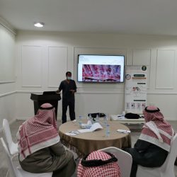 130 محلاً تجارياً في مكة تلتزم بـ 11 نموذجا للتخلص من التشوه البصري