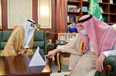 سمو أمير جازان يدشن حملة ” أخرج زكاتك من بيتك ” بمنصة تبرع بالمنطقة