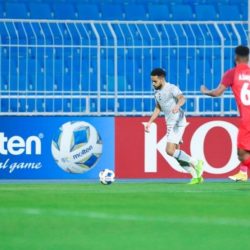 إعفاءات في جامعة جازان بعد صور طالبات الممرات