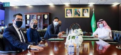 آل جابر يلتقي بالمدير الإقليمي للجنة الدولية للصليب الأحمر