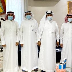 القوات الخاصة للأمن البيئي تضبط مخالفين لنظام البيئة يقومون بنقل الرمال وتجريف التربة