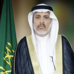وسام الملك عبدالعزيز للدكتور الزهراني