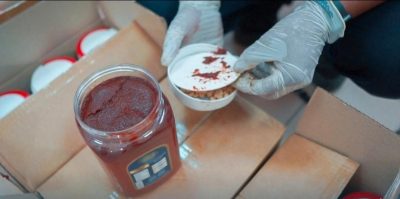 إحباط محاولة تهريب أكثر من 2.1 مليون حبة كبتاجون مُخبأة في إرسالية معجون طماطم