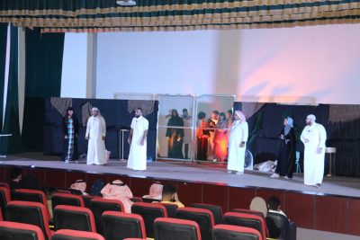 مسرحية الزمبي على مسرح مركز التأهيل الشامل بالأحساء