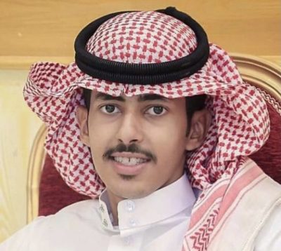 وعجبت من فطنٍ يطوف بصالحٍ